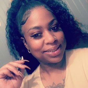 Meet your Posher, Shantel